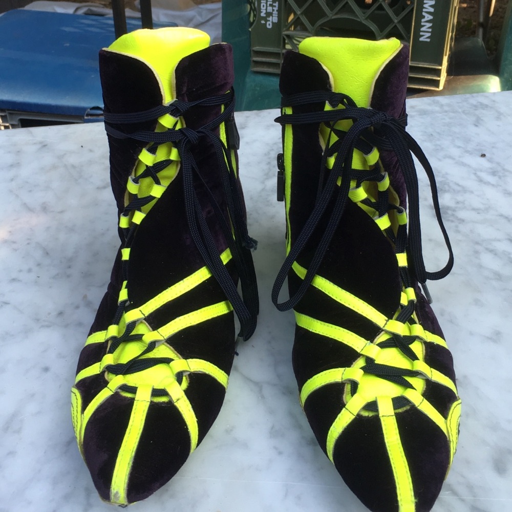 Vicini Sneakers